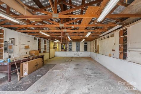 2580 Sweetbriar Circle Lenoir NC 28645