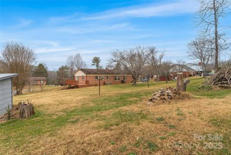 2580 Sweetbriar Circle Lenoir NC 28645