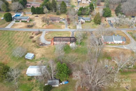 2580 Sweetbriar Circle Lenoir NC 28645