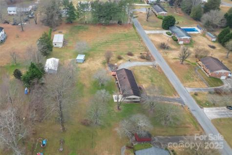 2580 Sweetbriar Circle Lenoir NC 28645