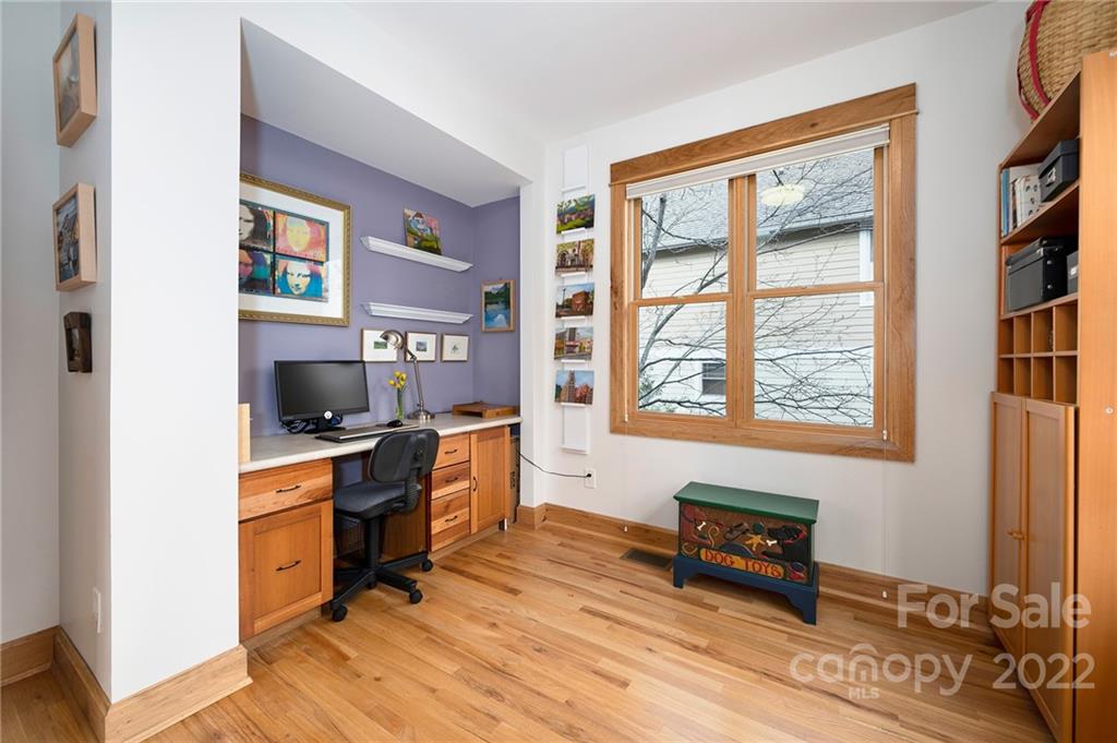 53 Carrier Street Asheville NC 28806