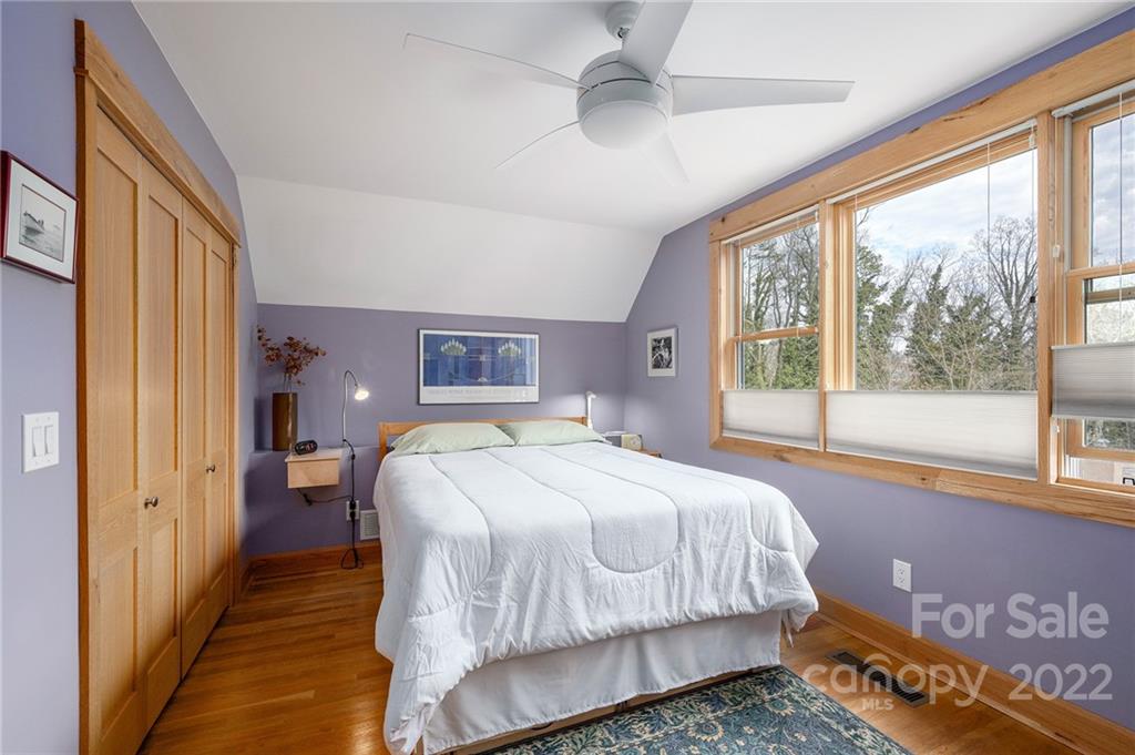 53 Carrier Street Asheville NC 28806