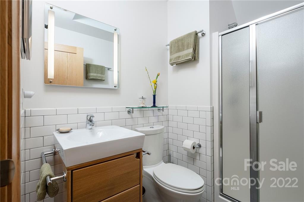 53 Carrier Street Asheville NC 28806