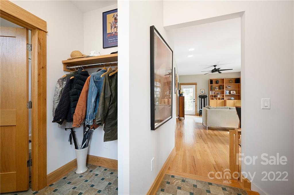 53 Carrier Street Asheville NC 28806