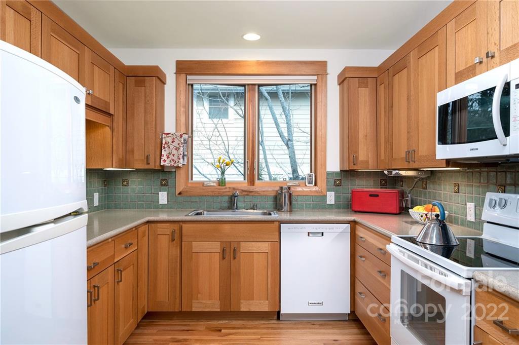 53 Carrier Street Asheville NC 28806