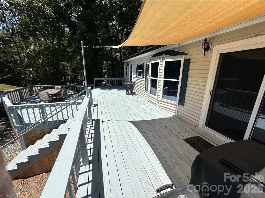112 N Cardinal Drive New London NC 28127