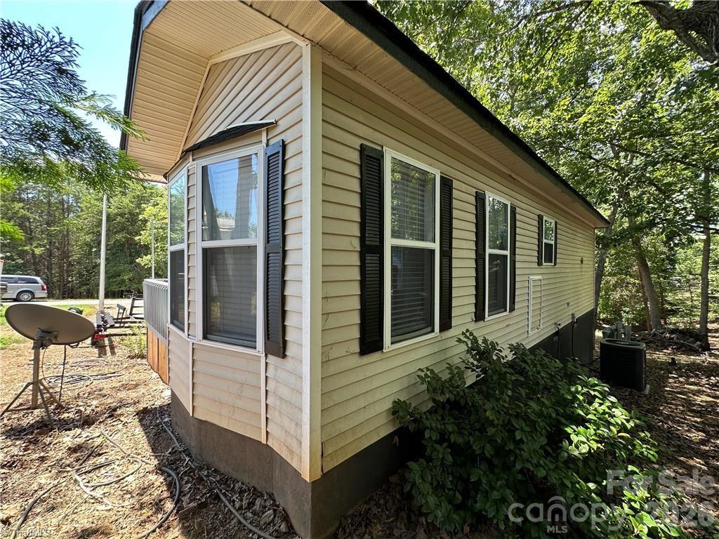 112 N Cardinal Drive New London NC 28127