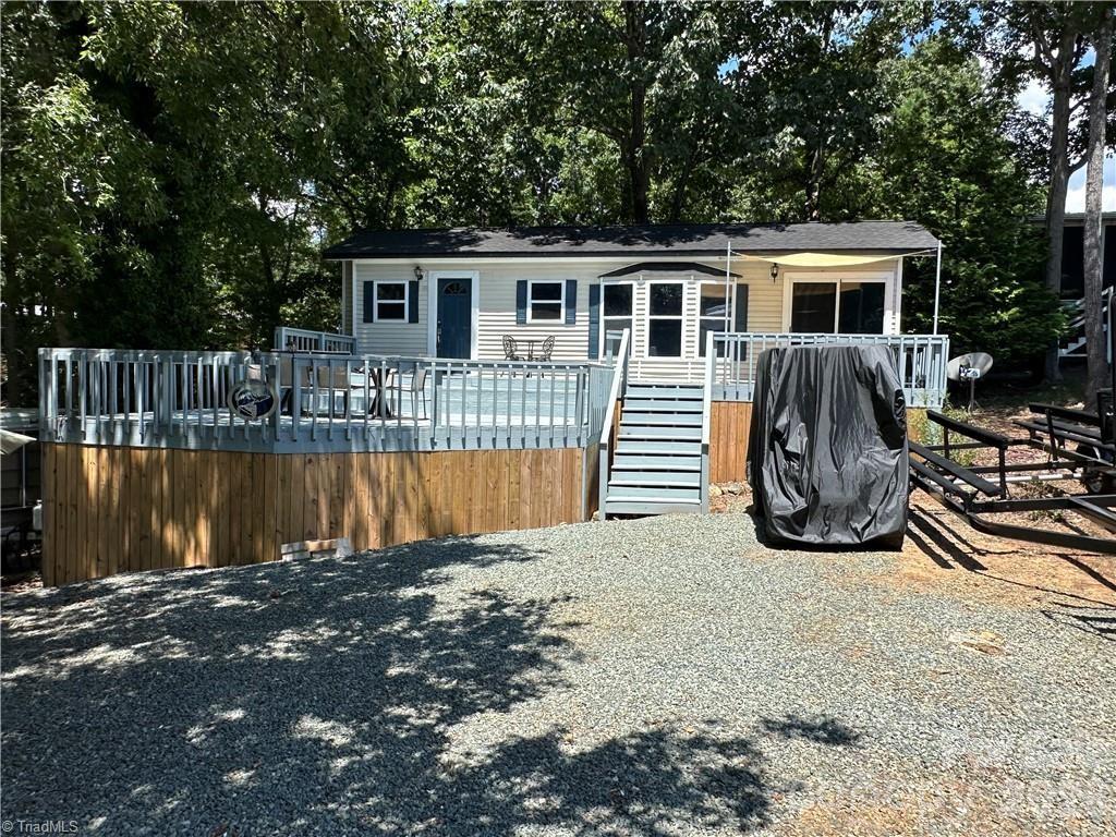 112 N Cardinal Drive New London NC 28127