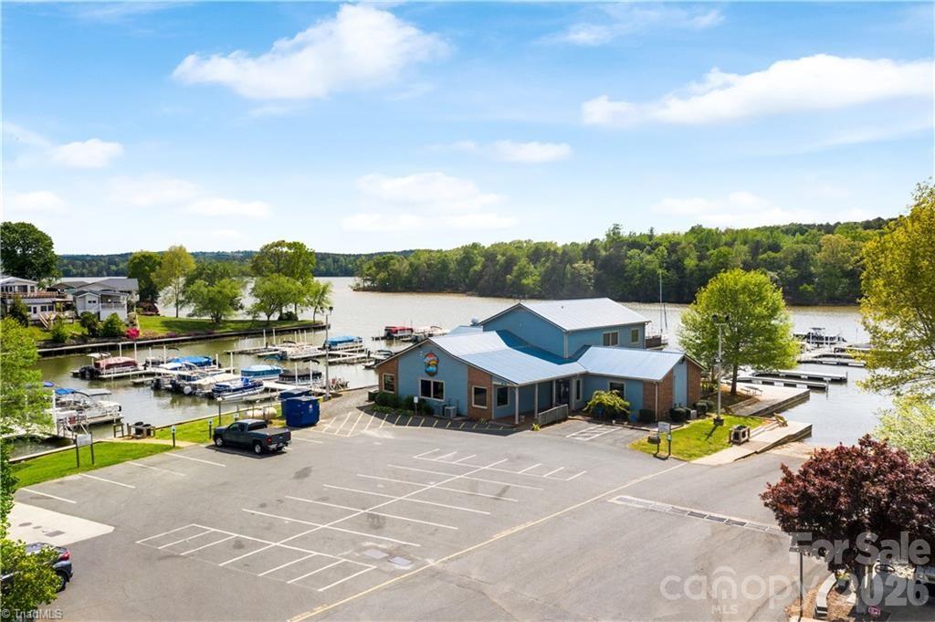 112 N Cardinal Drive New London NC 28127