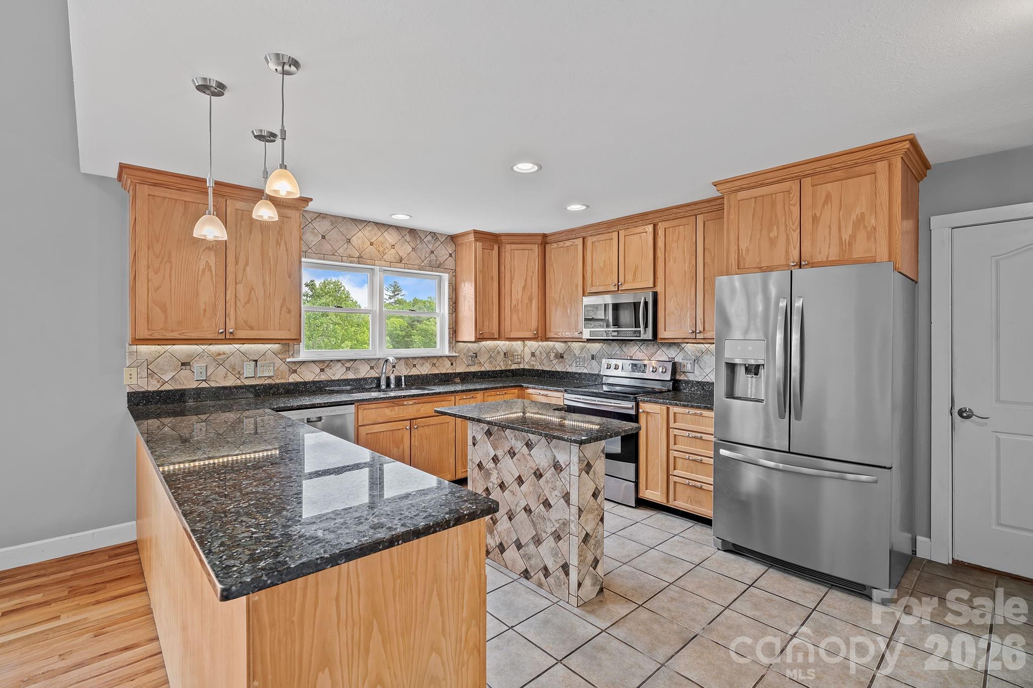 77 Paradise Ridge Marshall NC 28753