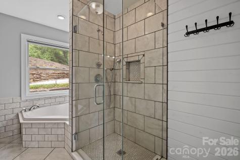 77 Paradise Ridge Marshall NC 28753
