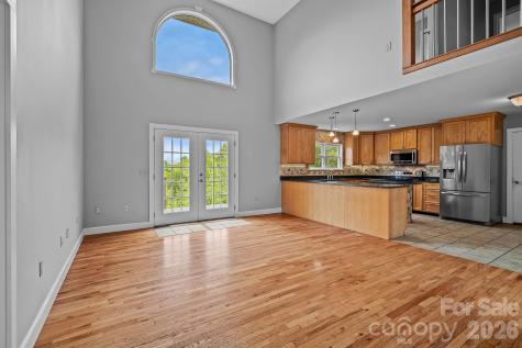 77 Paradise Ridge Marshall NC 28753