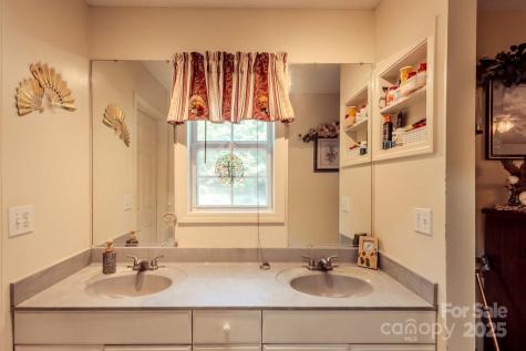 48 Open Range Drive Barnardsville NC 28709