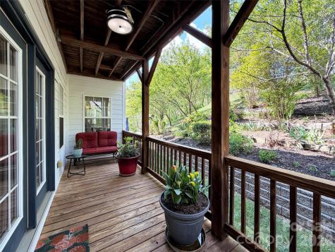 237 Midway Crossing Clyde NC 28721