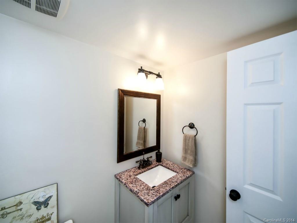 6140 Wheeler Drive Charlotte NC 28211