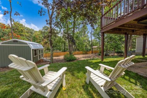 11 Blueberry Hill Road Asheville NC 28804