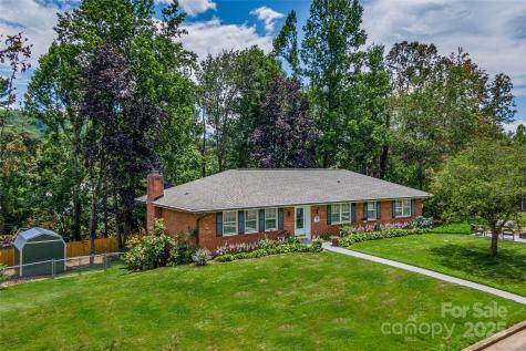 11 Blueberry Hill Road Asheville NC 28804