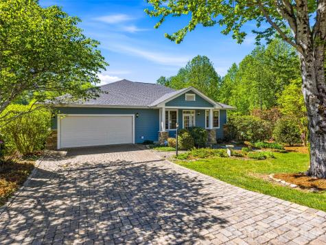 35 Stonecrest Court Flat Rock NC 28731