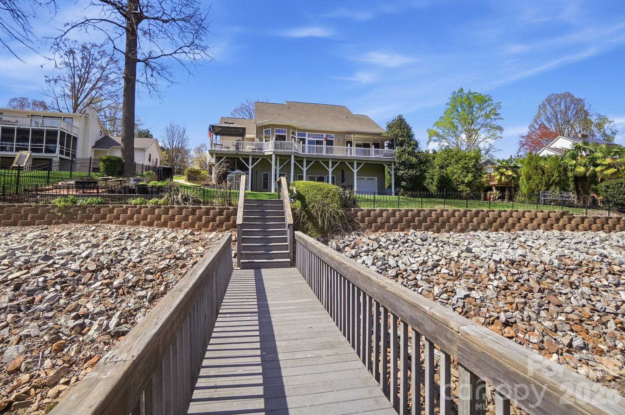 186 Hazelton Loop Mooresville NC 28117