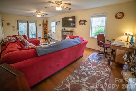 3153 Village Drive Morganton NC 28655