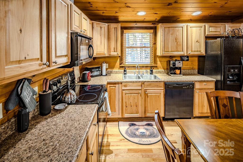 719 Pine Ridge Road Beech Mountain NC 28604