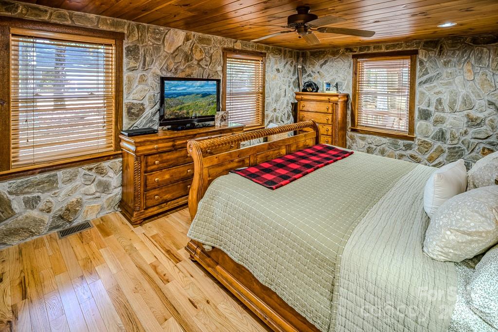 719 Pine Ridge Road Beech Mountain NC 28604