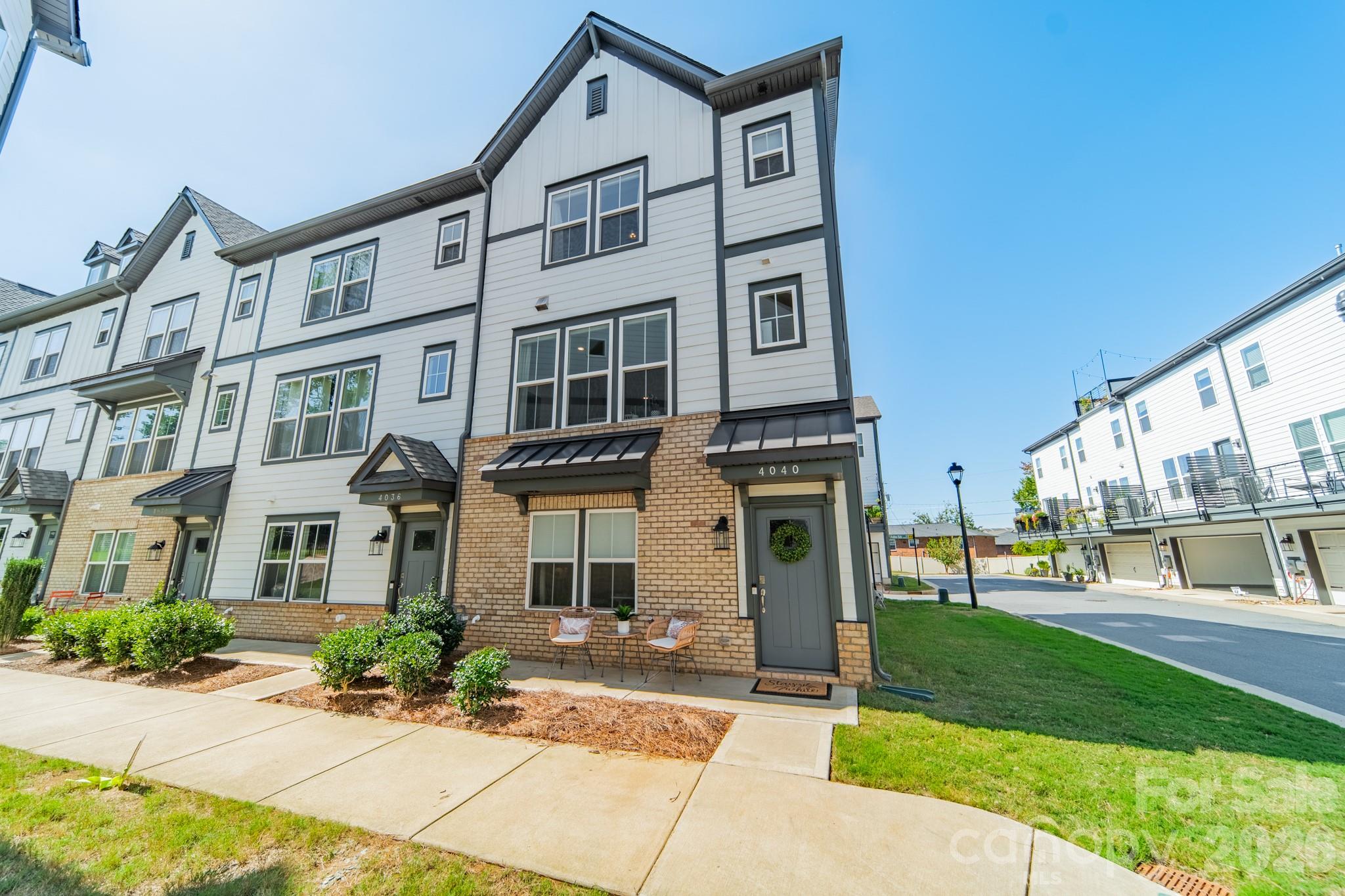 4040 Hidden Oaks Drive Charlotte NC 28205