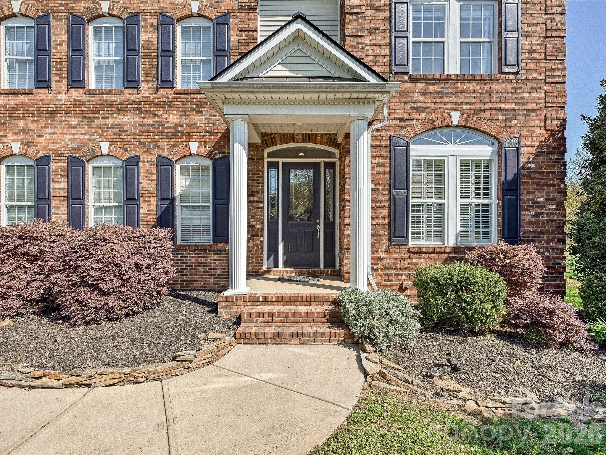 4221 Barons Court Harrisburg NC 28075