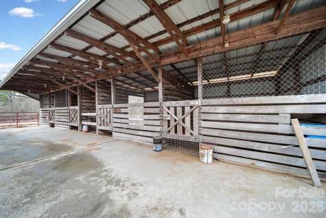 1004 Four Mile Loop Cheraw SC 29520