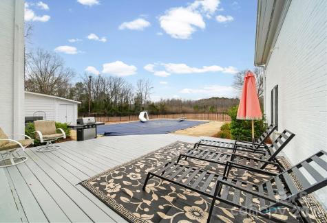 1004 Four Mile Loop Cheraw SC 29520