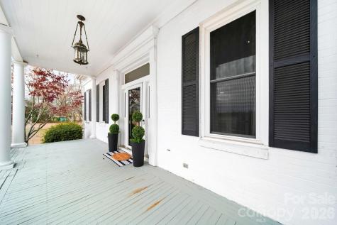 1004 Four Mile Loop Cheraw SC 29520