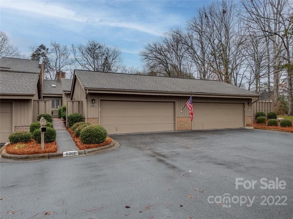 5302 Wingedfoot Road Charlotte NC 28226
