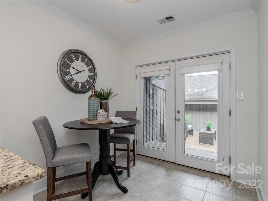 5302 Wingedfoot Road Charlotte NC 28226