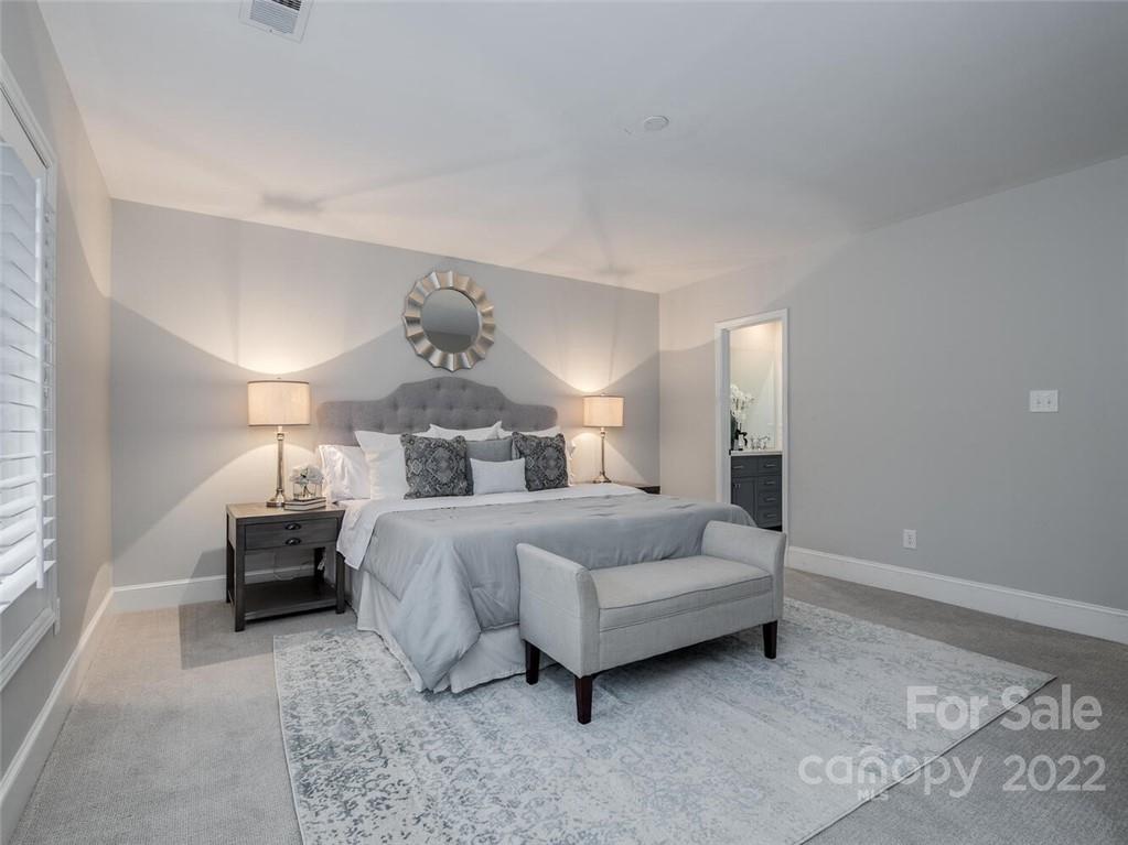 5302 Wingedfoot Road Charlotte NC 28226