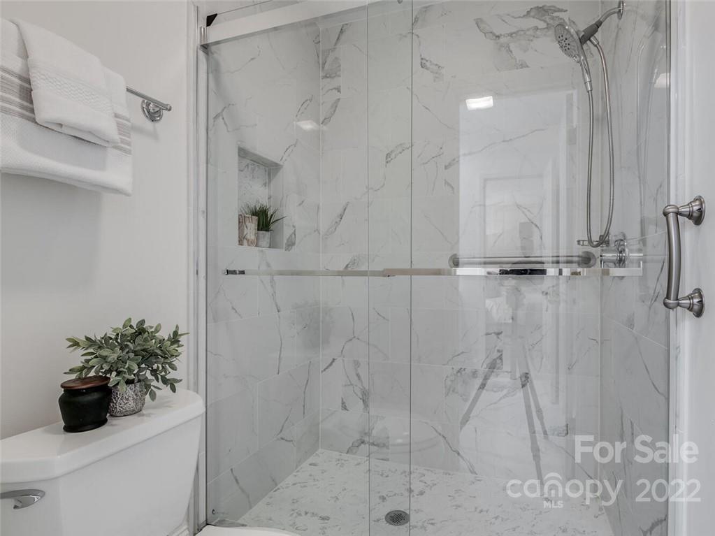 5302 Wingedfoot Road Charlotte NC 28226