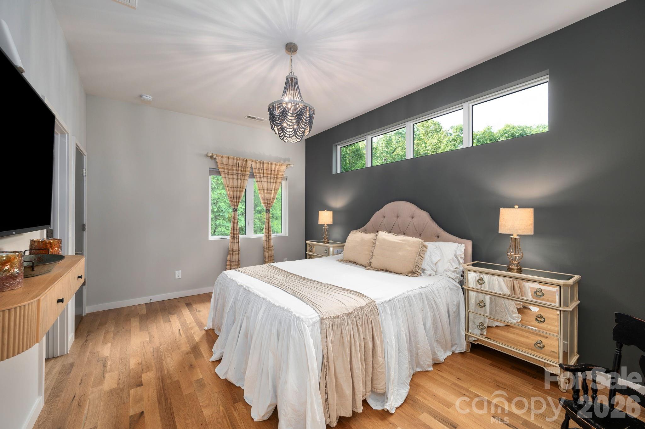 559 Shining Rock Path Horse Shoe NC 28742
