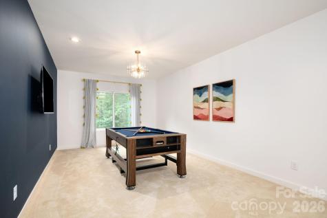 559 Shining Rock Path Horse Shoe NC 28742