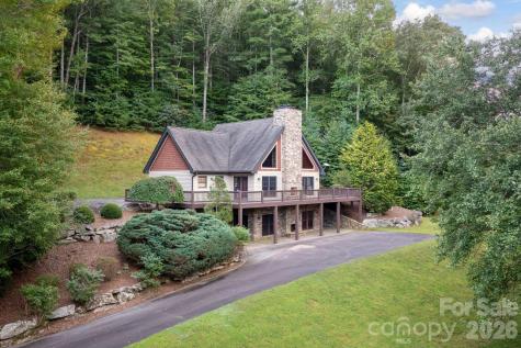 559 Shining Rock Path Horse Shoe NC 28742