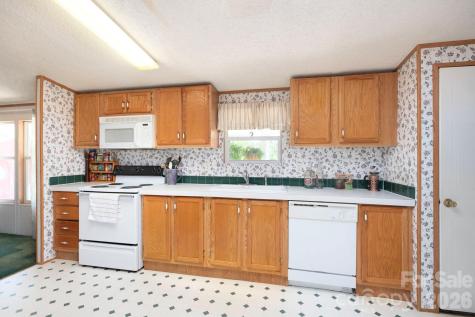 66 Green Oak Road Asheville NC 28804