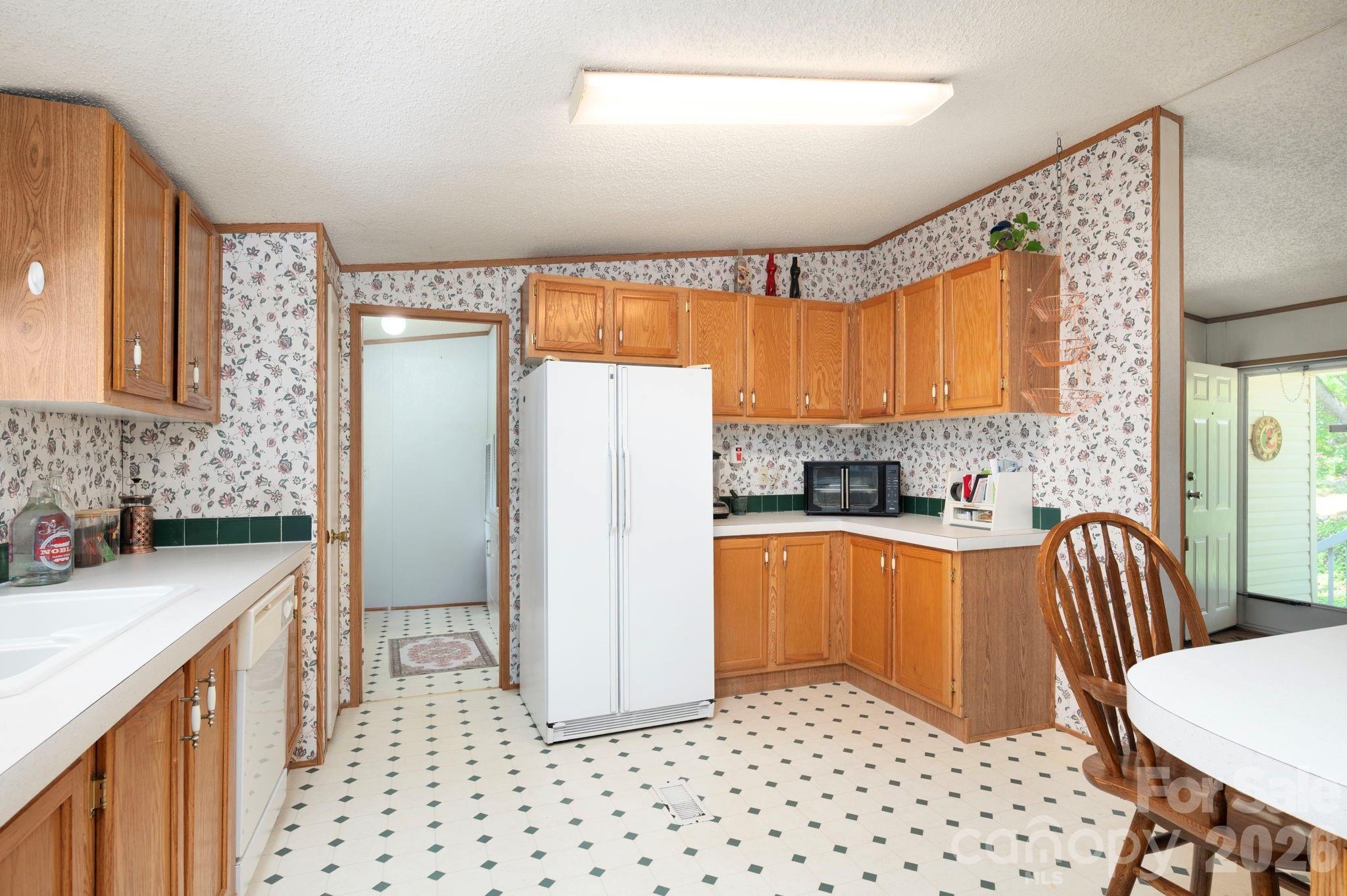 66 Green Oak Road Asheville NC 28804
