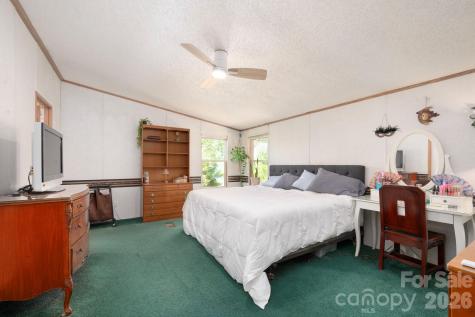 66 Green Oak Road Asheville NC 28804
