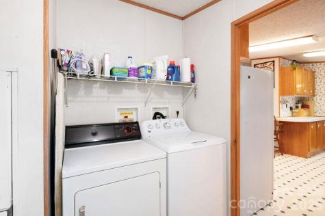 66 Green Oak Road Asheville NC 28804
