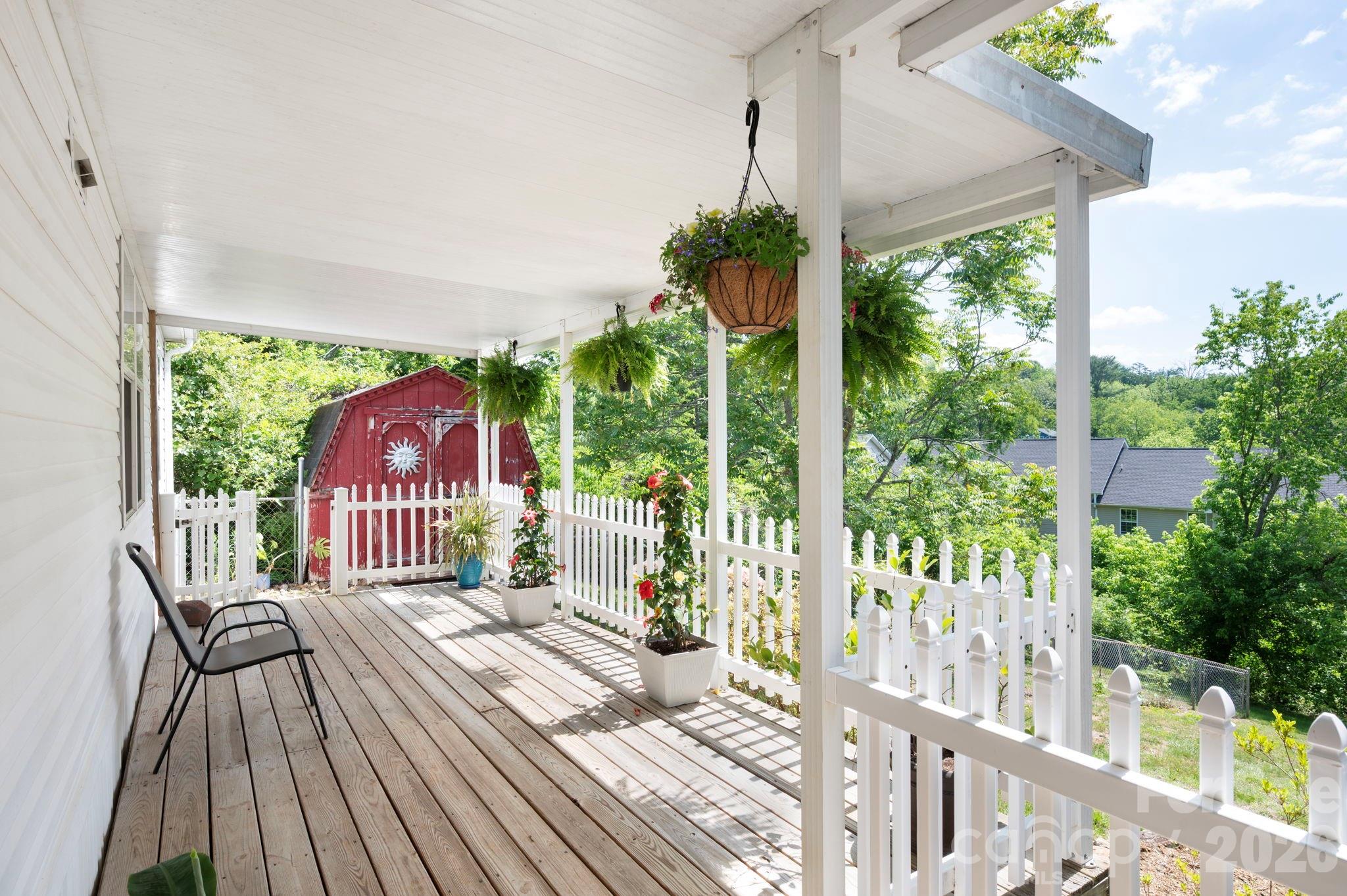 66 Green Oak Road Asheville NC 28804