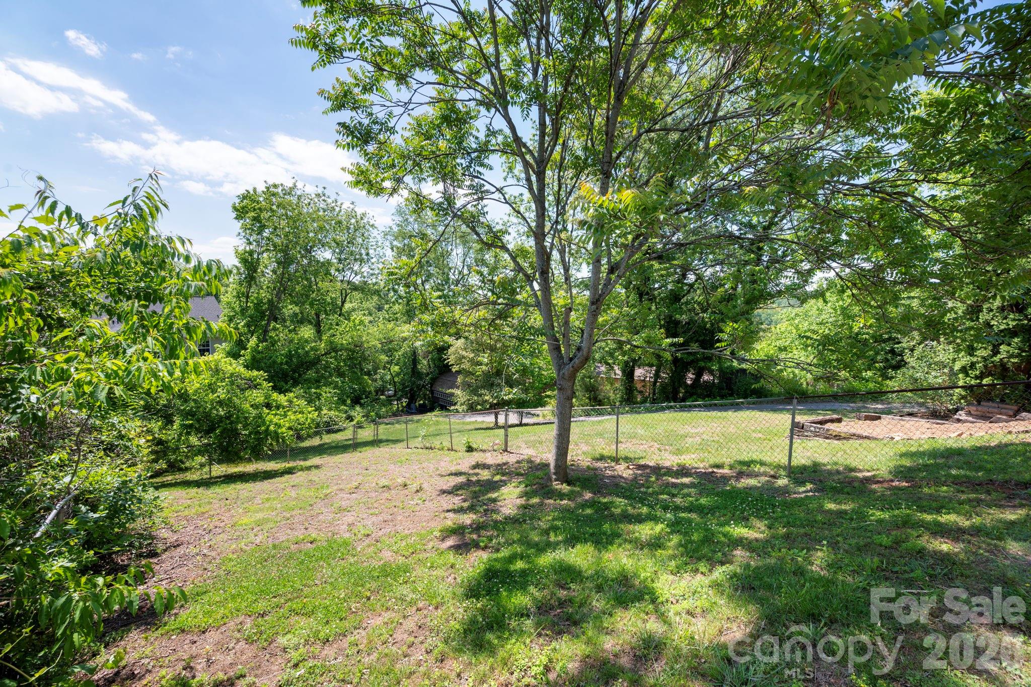 66 Green Oak Road Asheville NC 28804