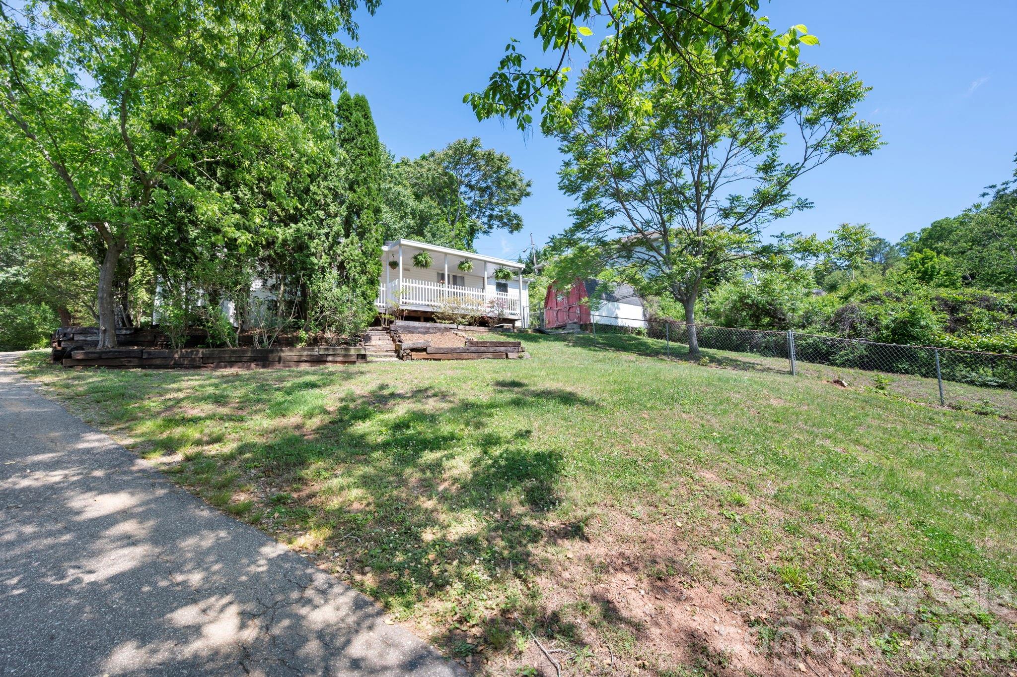 66 Green Oak Road Asheville NC 28804
