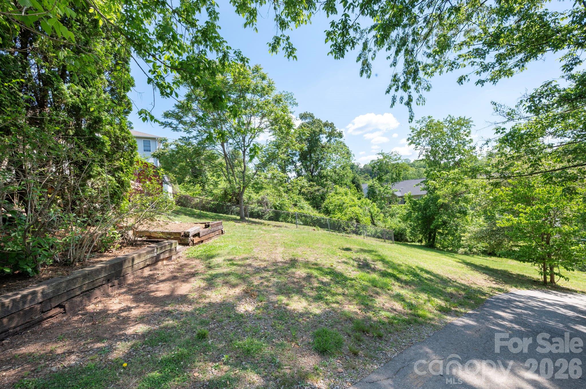 66 Green Oak Road Asheville NC 28804
