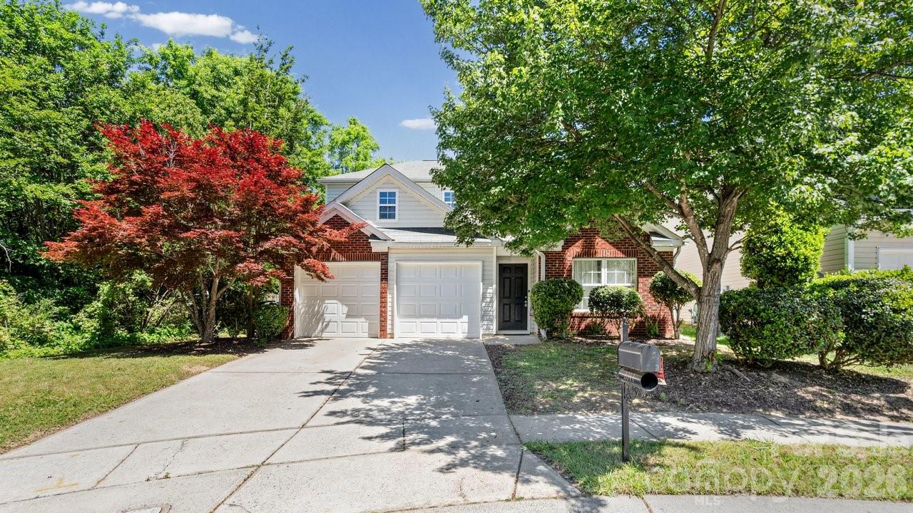 2011 Stargrass Court Charlotte NC 28213