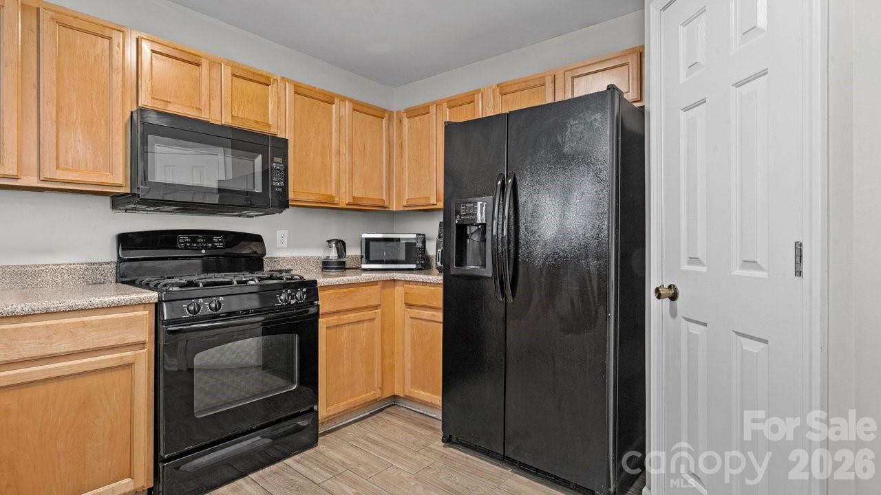 2011 Stargrass Court Charlotte NC 28213
