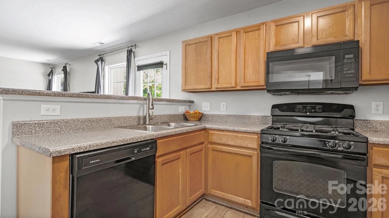 2011 Stargrass Court Charlotte NC 28213