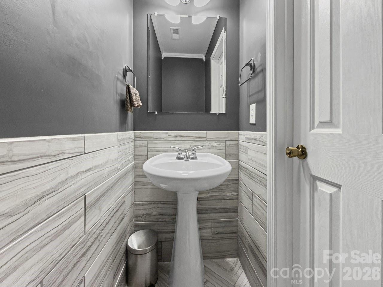 2011 Stargrass Court Charlotte NC 28213